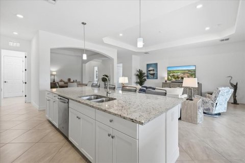 Villa ou maison à vendre à Lakewood Ranch, Floride: 3 chambres, 186.36 m2 № 2395597 - photo 14