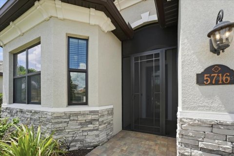 Villa ou maison à vendre à Lakewood Ranch, Floride: 3 chambres, 186.36 m2 № 2395597 - photo 5