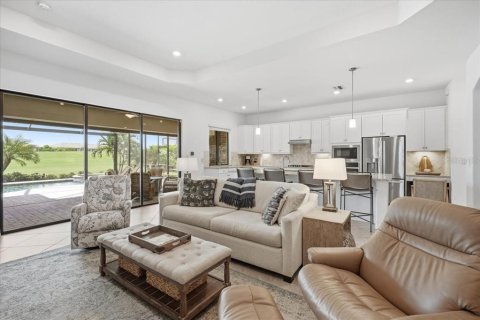 Villa ou maison à vendre à Lakewood Ranch, Floride: 3 chambres, 186.36 m2 № 2395597 - photo 17