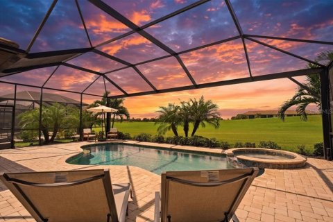 Villa ou maison à LAKEWOOD NATIONAL à Lakewood Ranch, Floride 3 chambres, 186.36 m2 № 2395597