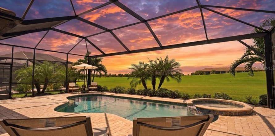 Villa ou maison à LAKEWOOD NATIONAL à Lakewood Ranch, Floride 3 chambres, 186.36 m2 № 2395597