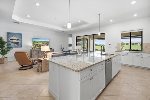 Villa ou maison à vendre à Lakewood Ranch, Floride: 3 chambres, 186.36 m2 № 2395597 - photo 13