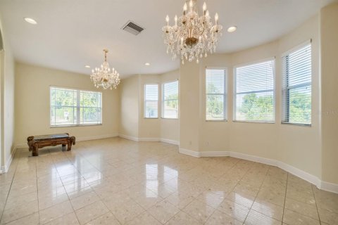 House in Sanford, Florida 4 bedrooms, 262.73 sq.m. № 2195682 - photo 6