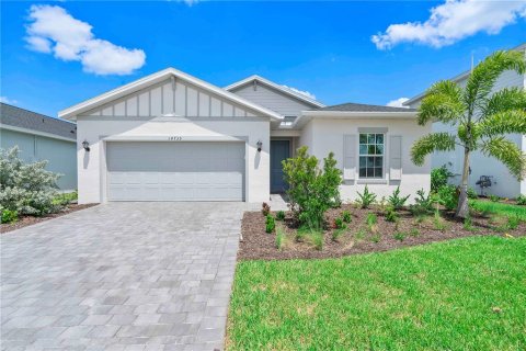 Villa ou maison à louer à Punta Gorda, Floride: 4 chambres, 179.58 m2 № 2167136 - photo 2