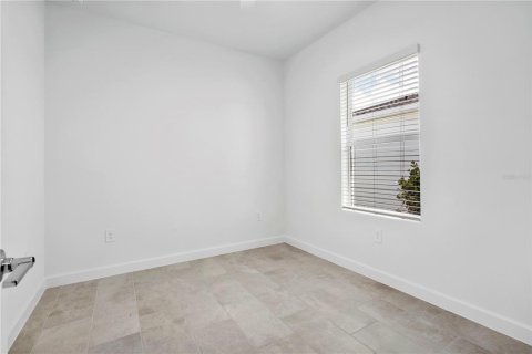 Villa ou maison à louer à Punta Gorda, Floride: 4 chambres, 179.58 m2 № 2167136 - photo 6