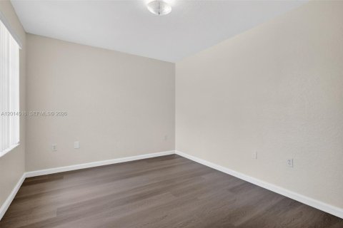 Villa ou maison à louer à Miramar, Floride: 4 chambres, 209.96 m2 № 2076505 - photo 30