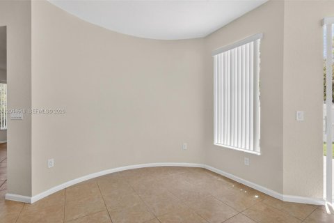 Villa ou maison à louer à Miramar, Floride: 4 chambres, 209.96 m2 № 2076505 - photo 20
