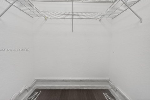 Villa ou maison à louer à Miramar, Floride: 4 chambres, 209.96 m2 № 2076505 - photo 24