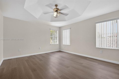 Villa ou maison à louer à Miramar, Floride: 4 chambres, 209.96 m2 № 2076505 - photo 22
