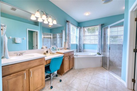 House in Palmetto, Florida 4 bedrooms, 206.15 sq.m. № 1517549 - photo 13