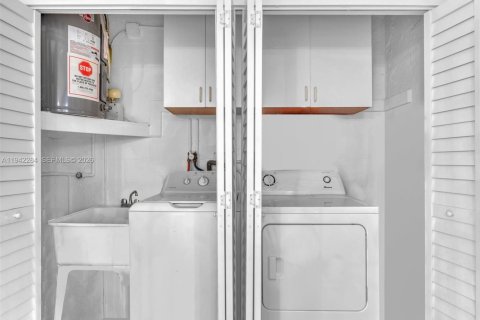 Copropriété à louer à Aventura, Floride: 3 chambres, 128.21 m2 № 1999528 - photo 20