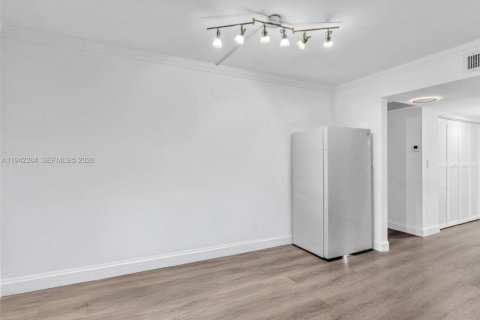 Copropriété à louer à Aventura, Floride: 3 chambres, 128.21 m2 № 1999528 - photo 11