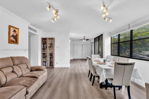 Copropriété à louer à Aventura, Floride: 3 chambres, 128.21 m2 № 1999528 - photo 13