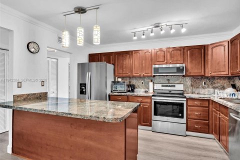 Copropriété à louer à Aventura, Floride: 3 chambres, 128.21 m2 № 1999528 - photo 4