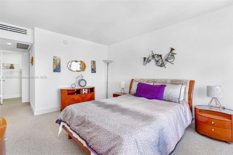 Снять в аренду кондоминиум в Майами-Бич, Флорида 2 спальни, 110.55м2, № 1975682 - фото 20