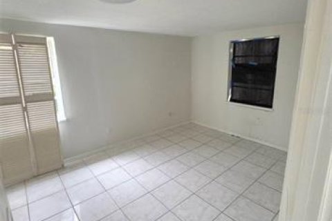 Villa ou maison à louer à Tampa, Floride: 1 chambre, 88.26 m2 № 2406320 - photo 3