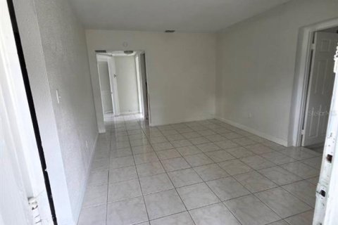 Villa ou maison à louer à Tampa, Floride: 1 chambre, 88.26 m2 № 2406320 - photo 2