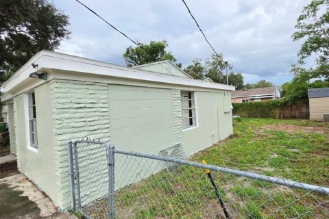 Villa ou maison à louer à Tampa, Floride: 1 chambre, 88.26 m2 № 2406320 - photo 6