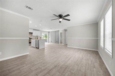 House in Lake City, Florida 3 bedrooms, 118.91 sq.m. № 2393830 - photo 8