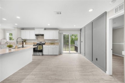 House in Lake City, Florida 3 bedrooms, 118.91 sq.m. № 2393830 - photo 5