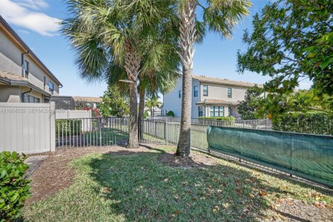 Touwnhouse à vendre à Lake Worth, Floride: 3 chambres, 176.05 m2 № 2009545 - photo 21