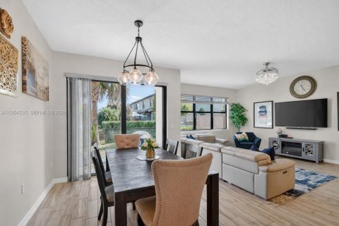 Touwnhouse à vendre à Lake Worth, Floride: 3 chambres, 176.05 m2 № 2009545 - photo 18