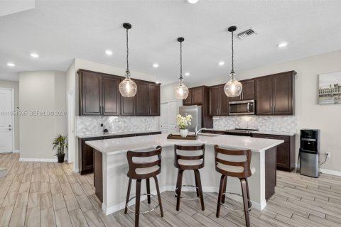 Touwnhouse à vendre à Lake Worth, Floride: 3 chambres, 176.05 m2 № 2009545 - photo 10