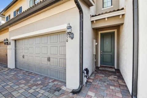 Touwnhouse à vendre à Lake Worth, Floride: 3 chambres, 176.05 m2 № 2009545 - photo 2