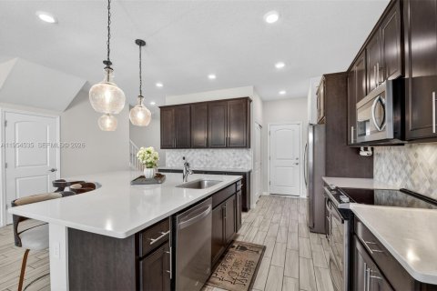 Touwnhouse à vendre à Lake Worth, Floride: 3 chambres, 176.05 m2 № 2009545 - photo 9