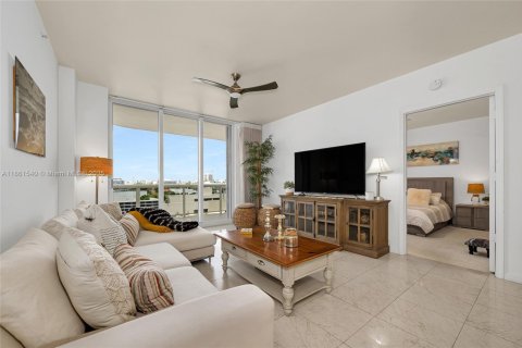 Copropriété à vendre à Surfside, Floride: 2 chambres, 139.35 m2 № 1963116 - photo 7