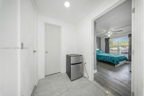 Villa ou maison à vendre à Miramar, Floride: 3 chambres, 129.04 m2 № 2004841 - photo 21