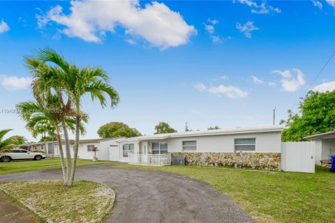 Villa ou maison à Miramar, Floride 3 chambres, 129.04 m2 № 2004841