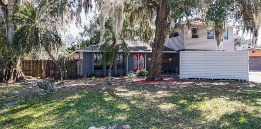 Villa ou maison à Longwood, Floride 4 chambres, 235.79 m2 № 1721242