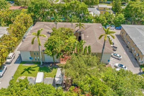 Купить кондоминиум в Саут-Майами, Флорида 1 спальня, 47.38м2, № 1980209 - фото 2