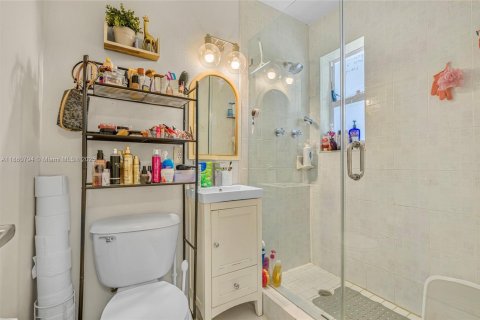 Купить кондоминиум в Саут-Майами, Флорида 1 спальня, 47.38м2, № 1980209 - фото 7