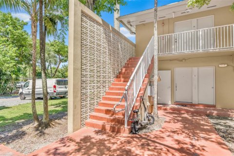 Купить кондоминиум в Саут-Майами, Флорида 1 спальня, 47.38м2, № 1980209 - фото 13