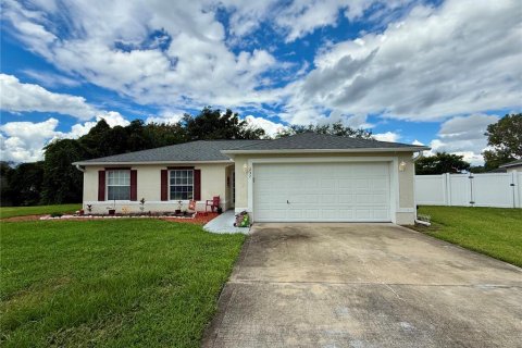 Villa ou maison à Deltona, Floride 3 chambres, 109.25 m2 № 2383810