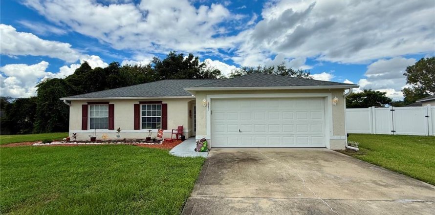 Villa ou maison à Deltona, Floride 3 chambres, 109.25 m2 № 2383810