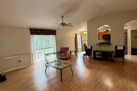 Villa ou maison à louer à Deltona, Floride: 3 chambres, 109.25 m2 № 2383810 - photo 4