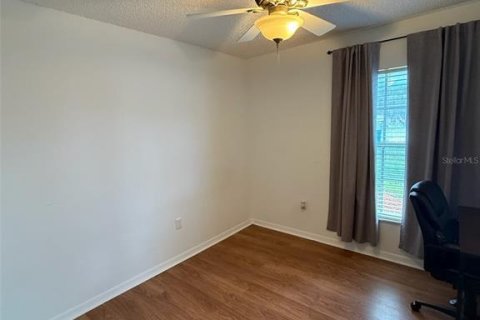 Villa ou maison à louer à Deltona, Floride: 3 chambres, 109.25 m2 № 2383810 - photo 12
