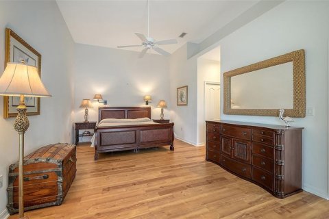 House in Sarasota, Florida 2 bedrooms, 184.97 sq.m. № 2096951 - photo 27