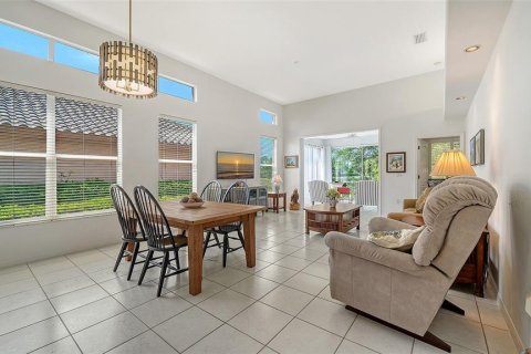 House in Sarasota, Florida 2 bedrooms, 184.97 sq.m. № 2096951 - photo 9