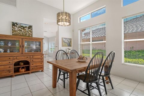 House in Sarasota, Florida 2 bedrooms, 184.97 sq.m. № 2096951 - photo 18