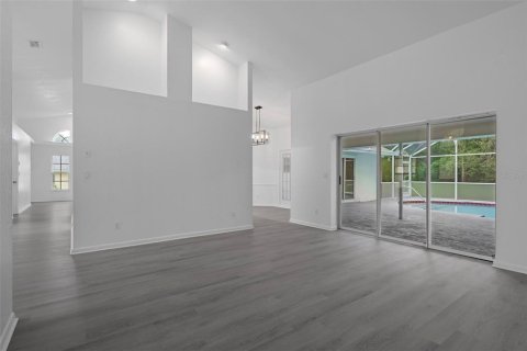 House in Spring Hill, Florida 3 bedrooms, 213.95 sq.m. № 1894712 - photo 8