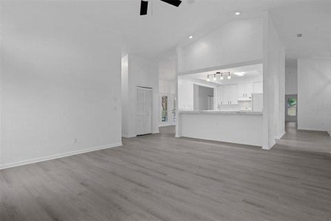 House in Spring Hill, Florida 3 bedrooms, 213.95 sq.m. № 1894712 - photo 30