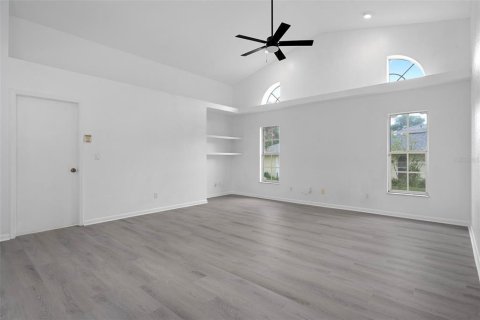 House in Spring Hill, Florida 3 bedrooms, 213.95 sq.m. № 1894712 - photo 20