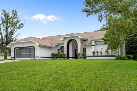 House in Spring Hill, Florida 3 bedrooms, 213.95 sq.m. № 1894712 - photo 4