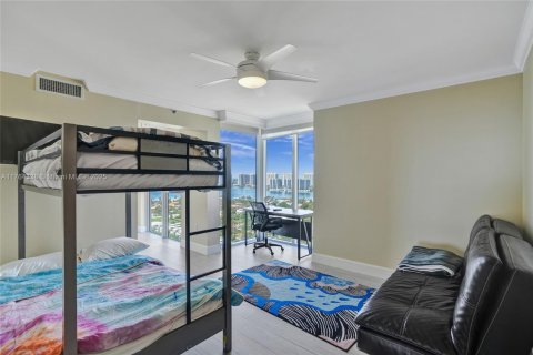 Condo in Sunny Isles Beach, Florida, 3 bedrooms  № 1575364 - photo 16