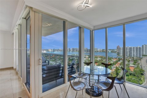 Condo in Sunny Isles Beach, Florida, 3 bedrooms  № 1575364 - photo 7
