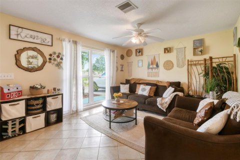 Casa en venta en Port St. Lucie, Florida, 2 dormitorios, 83.61 m2 № 2187320 - foto 8